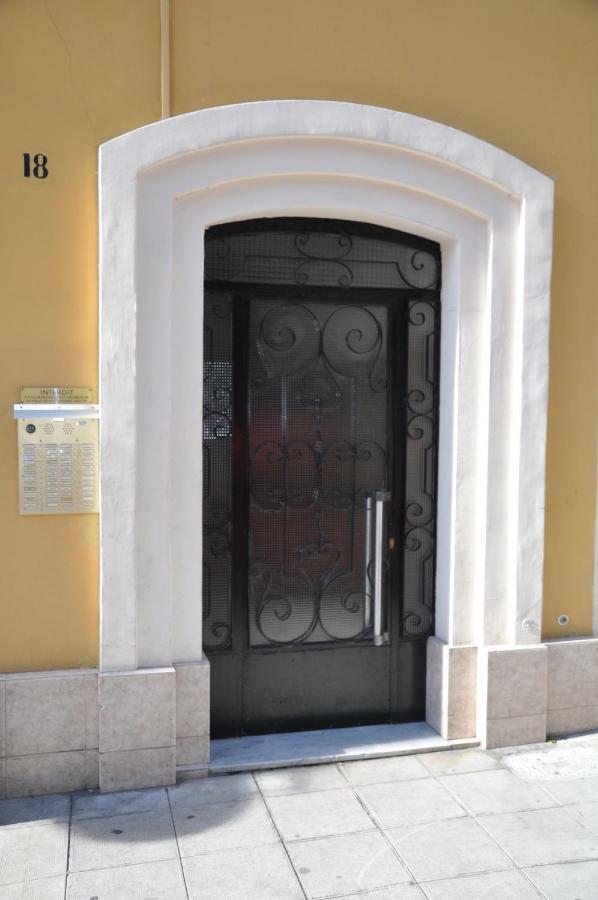 Charmant Studio Tout Proche Du Port Nice Exterior foto